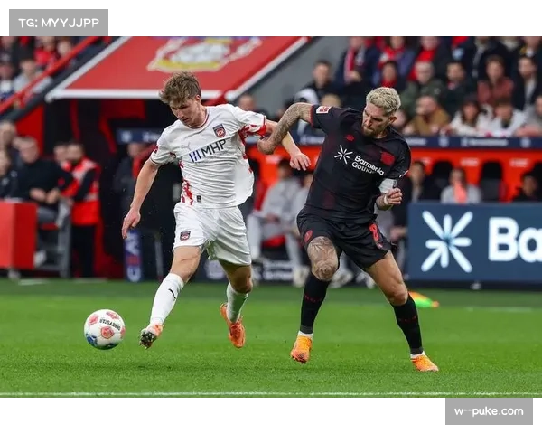 勒沃库森中场马扎造点加破门,参与三球展现全能属性 勒沃库森中场马扎造点加破门,参与三球展现全能属性